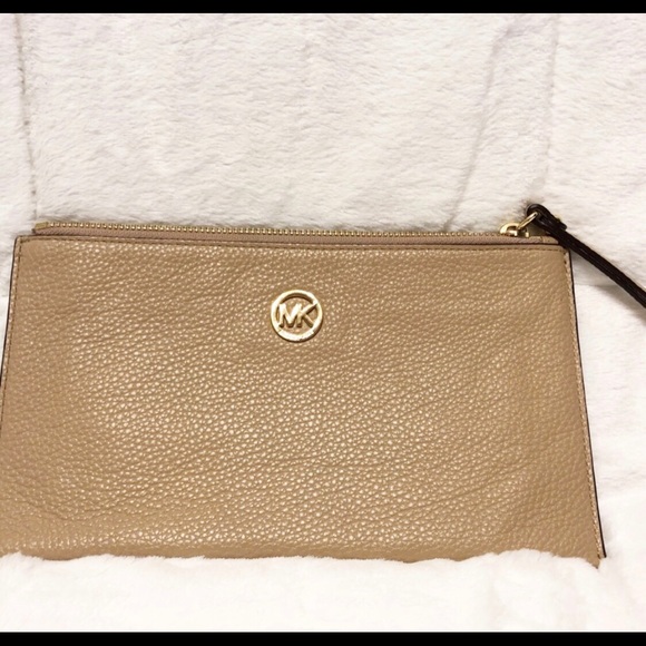 MK Leather Wristlet - Picture 3 of 8